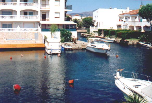 Ampuriabrava Costa Brava Spanien Priv. Ferienhaus m. Bootsliegeplatz am Garten fr bis zu 7 Pers. zu vermieten Aussicht vom Balkon des Schlafzimmers